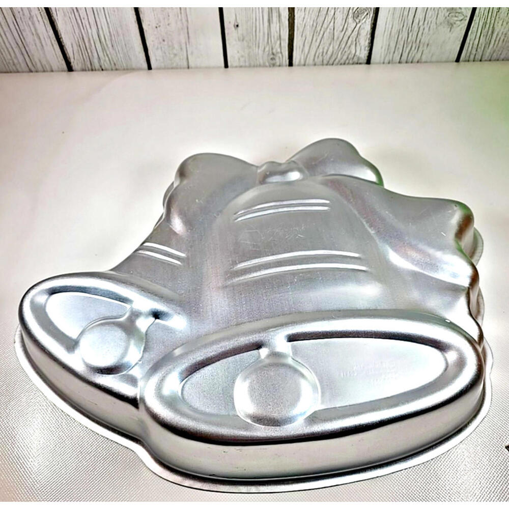 Wilton 1979 Christmas Bells Aluminum Cake Pan Mold Vintage 11x9.5in 5021220